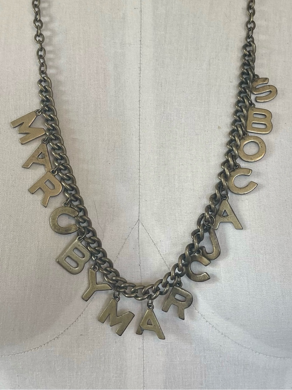 ❤️ Marc by Marc Jacobs Gold Tone Logo Charm Designer Necklace